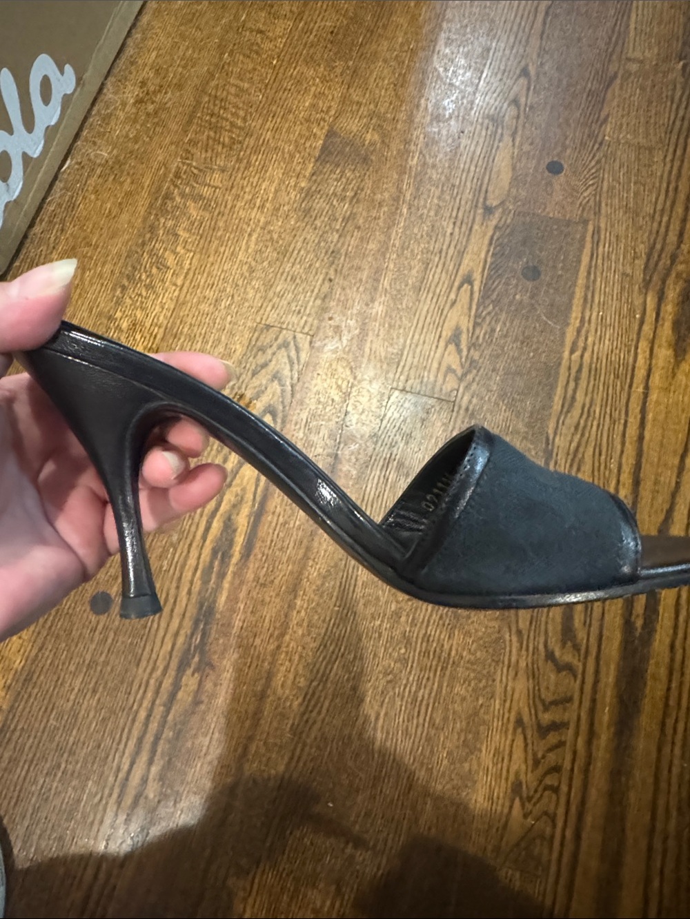 Gucci/Black Fabric GG/Leather/Open-Toe/3” Heels/US 6.5/Vintage/Classy/Timeless!! - Picture 3 of 16
